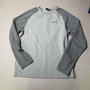 Men’s L Patagonia Crewneck Sweatshirt Size Medium P6 Logo Brown Tan B2